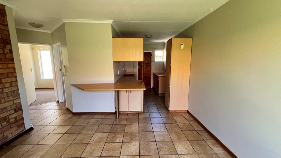 2 Bedroom Property for Sale in Langenhovenpark Free State